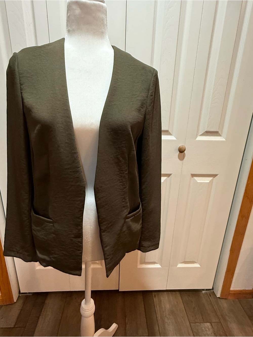 nOir Jewelry Olive Open-Front Women's Blazer Jacket